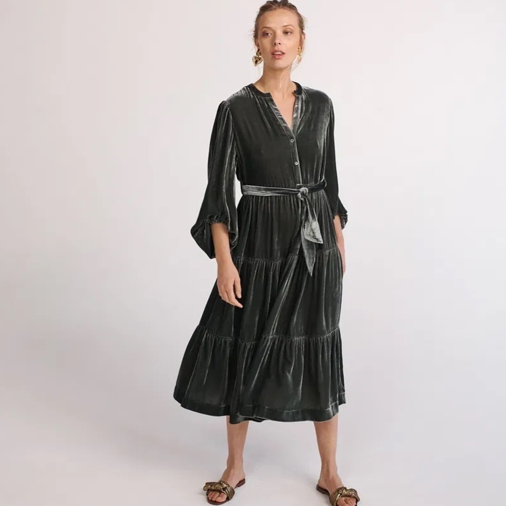 Ulla Johnson Lena Dress in Agave green velvet long sleeve midi size 6